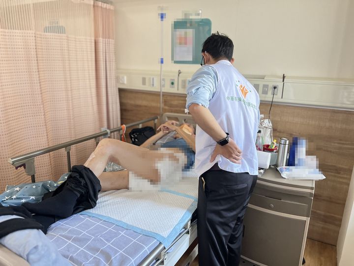 李O安長輩